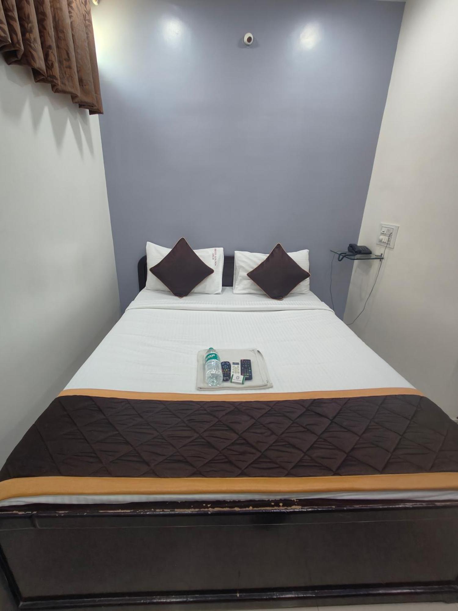 Hotel Golden Arch Bangalore Eksteriør billede