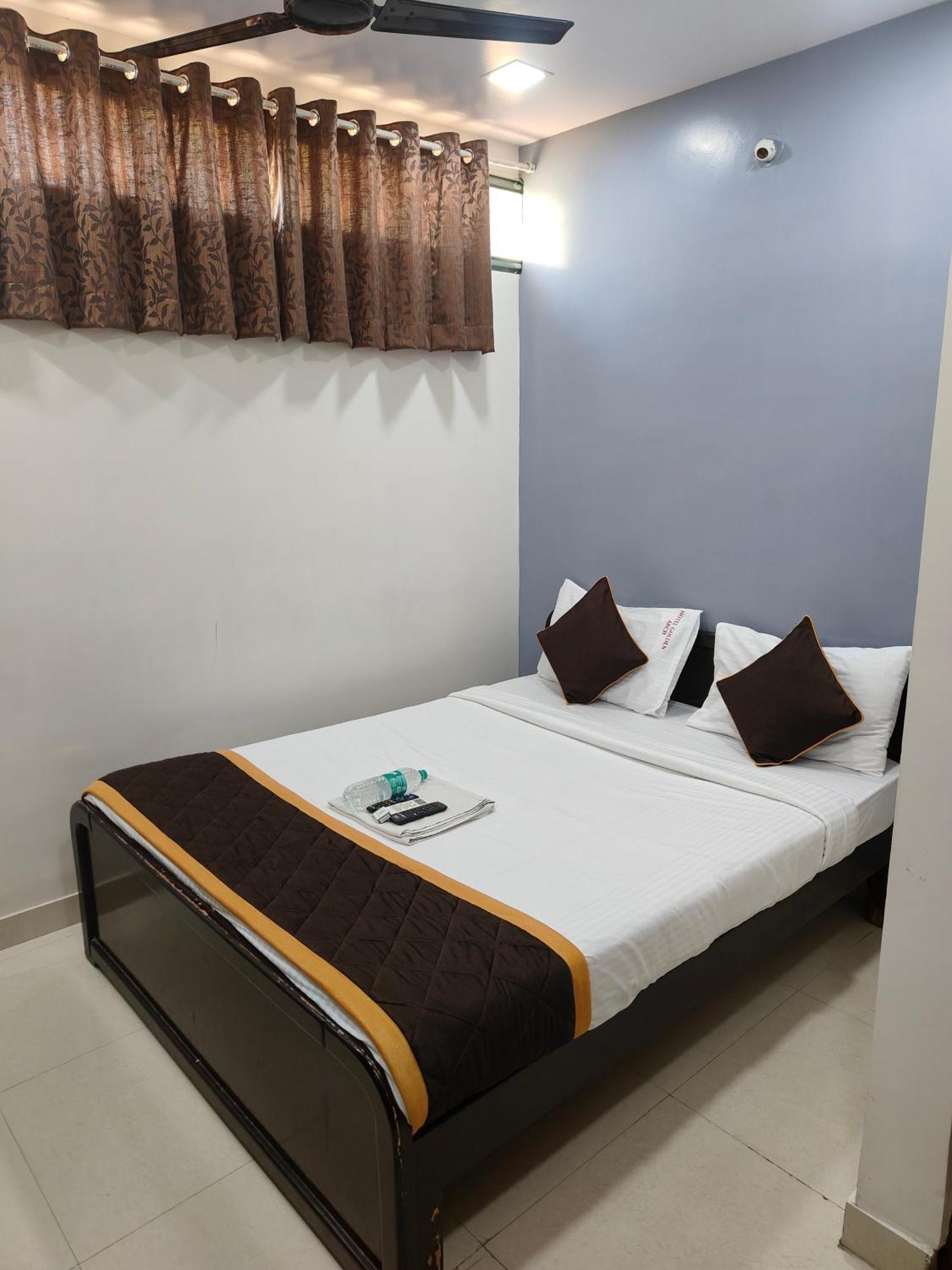 Hotel Golden Arch Bangalore Eksteriør billede