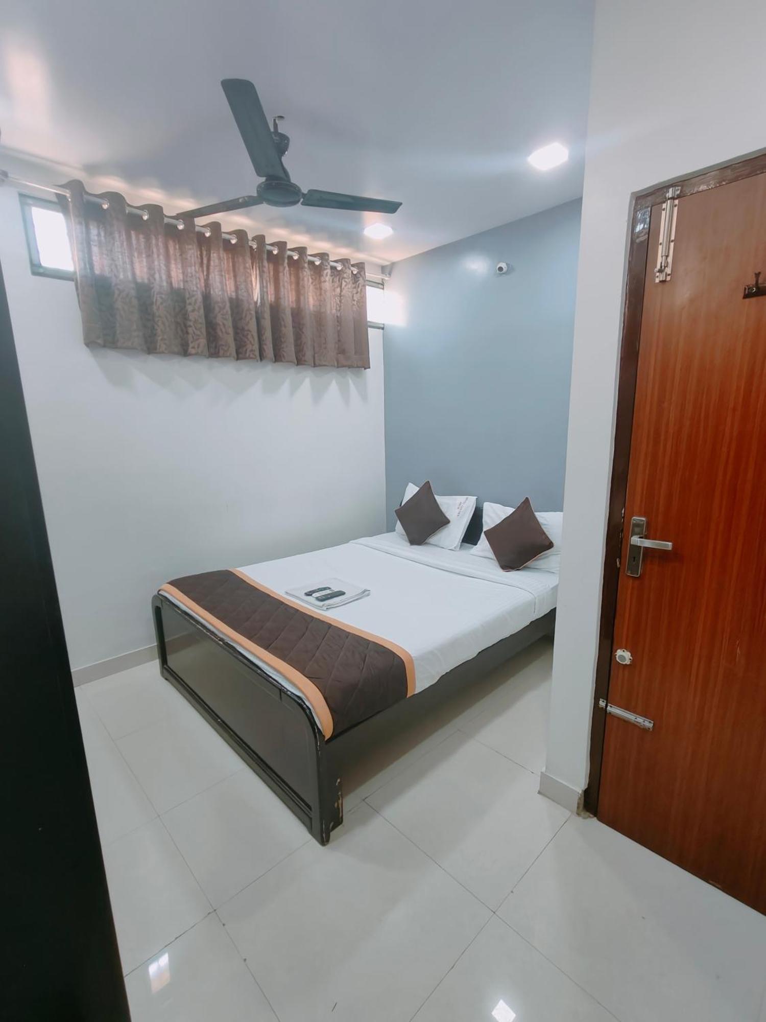 Hotel Golden Arch Bangalore Eksteriør billede